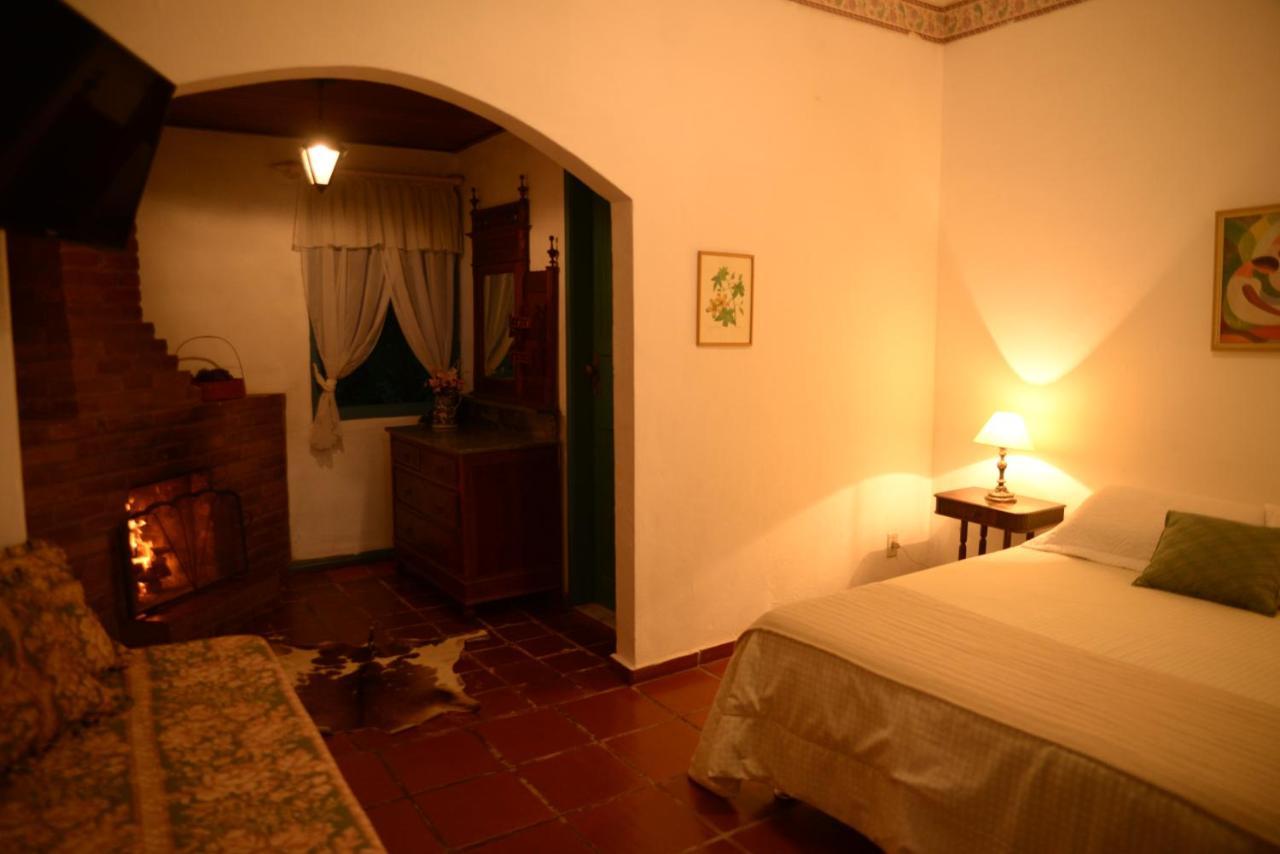 Hotel Pousada Esmeralda Itatiaia  Dış mekan fotoğraf