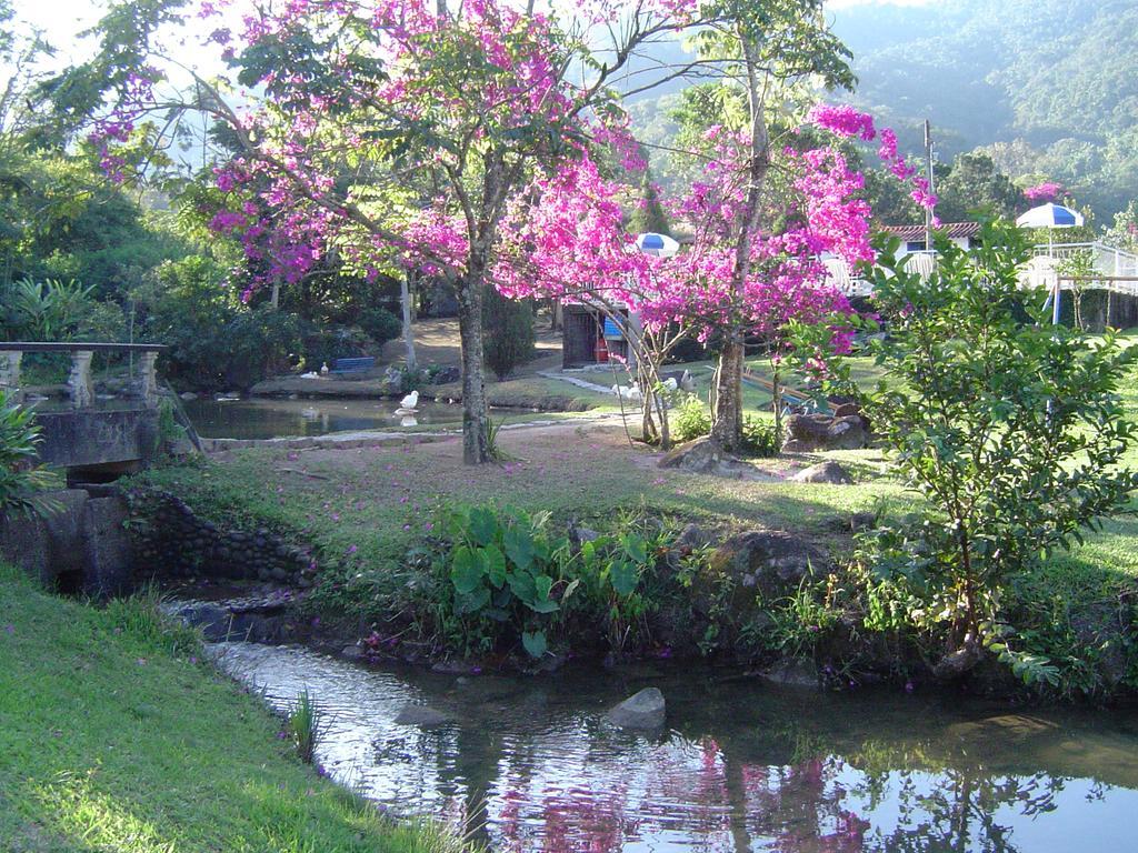 Hotel Pousada Esmeralda Itatiaia  Dış mekan fotoğraf